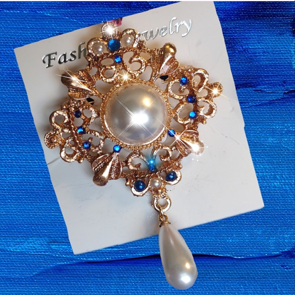Rose Gold & Pearl Brooch w/ Royal Blue Crystals